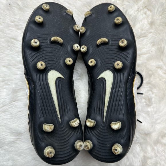 Nike Tiempo Rio 4 Cleats Black & White Size 1 - Picture 10 of 16